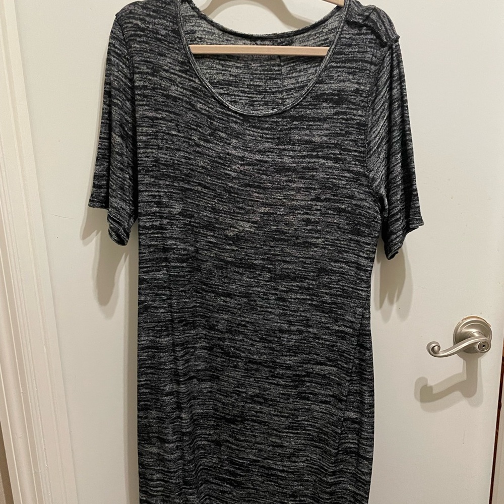 Apt 9 light weight sweater dress